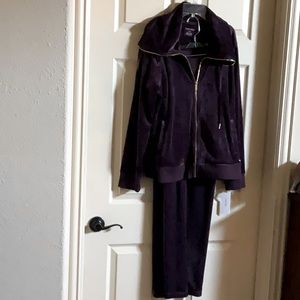 Calvin Klien Womens Jogging Suit, 95% polyester / 5% spandex